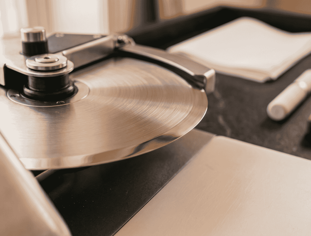 Disco de cortafiambres profesional — afilado de discos de cortadora en Barcelona